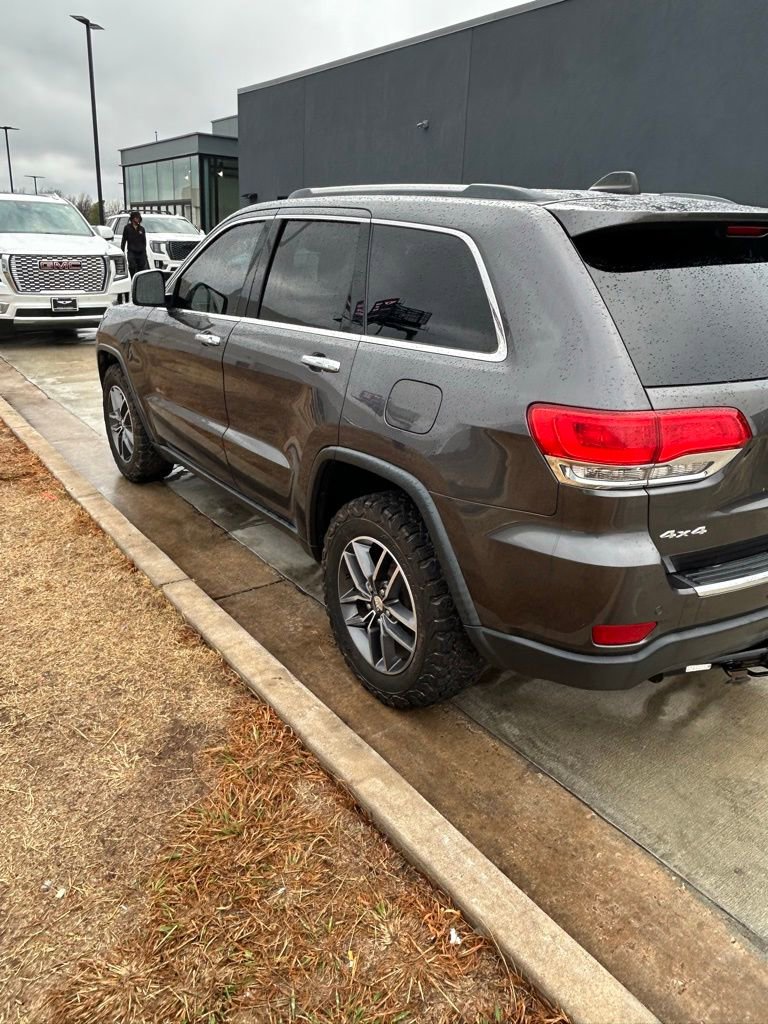 Used 2017 Jeep Grand Cherokee Limited image 5