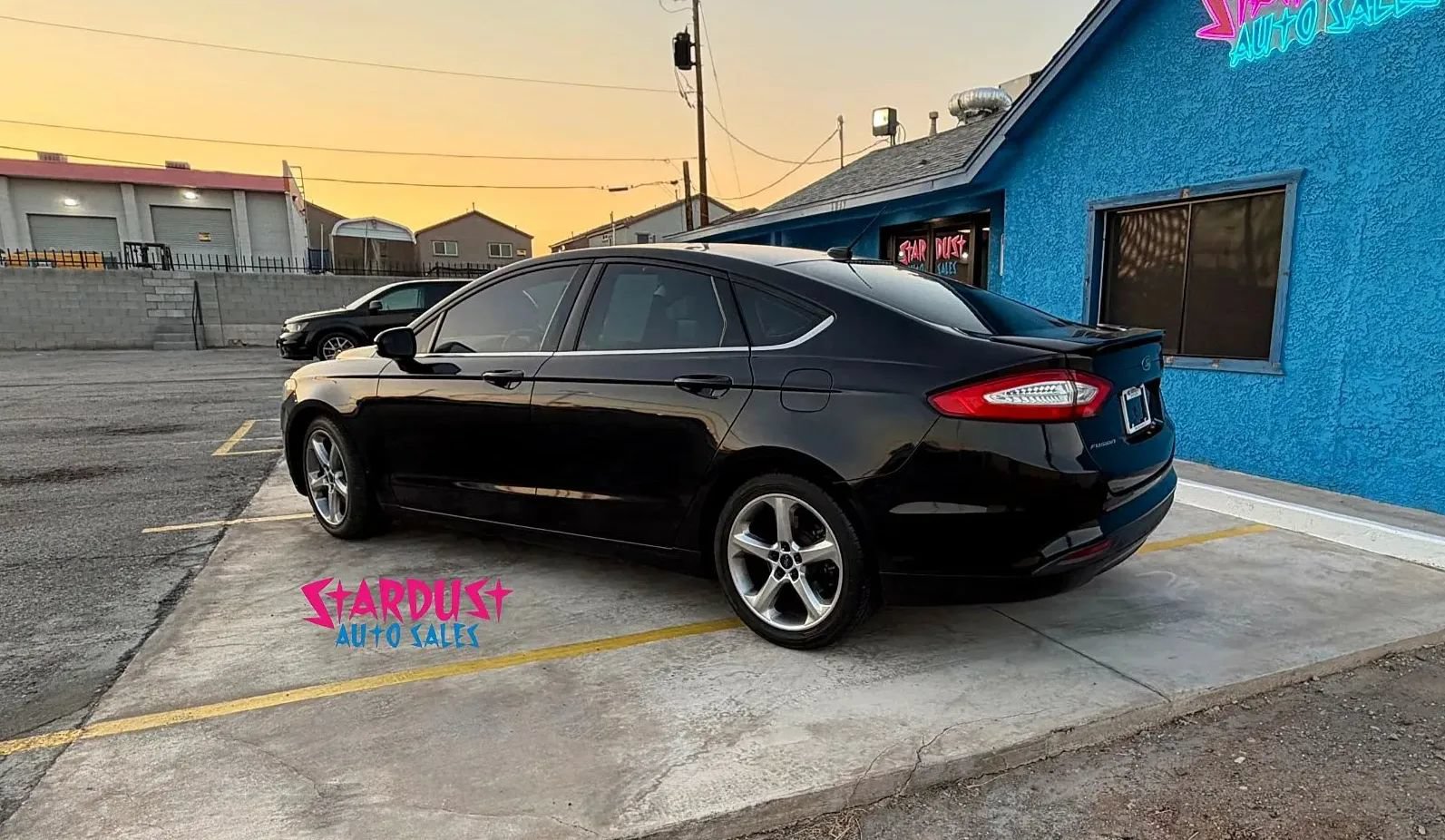 Used 2015 Ford Fusion SE w/ Equipment Group 201A FWD image 4