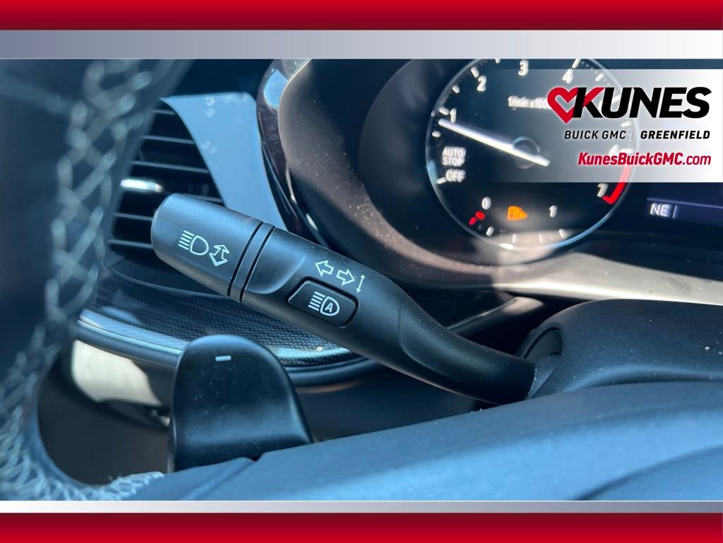 Used 2023 Buick Envision Preferred FWD image 18