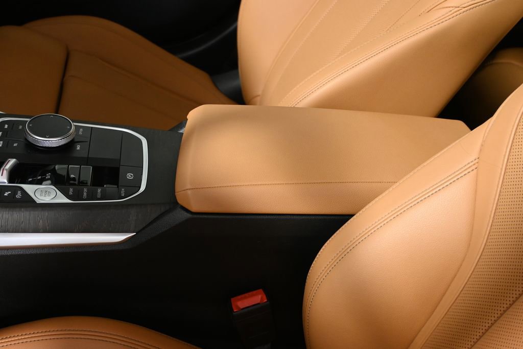 Certified 2024 BMW 330i xDrive Sedan w/ Convenience Package image 25