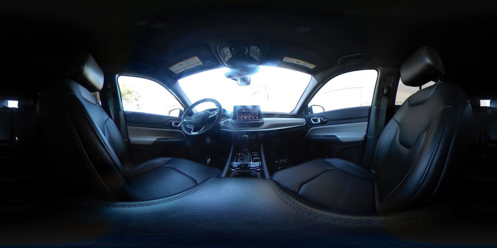 Used 2025 Jeep Compass Limited image 43