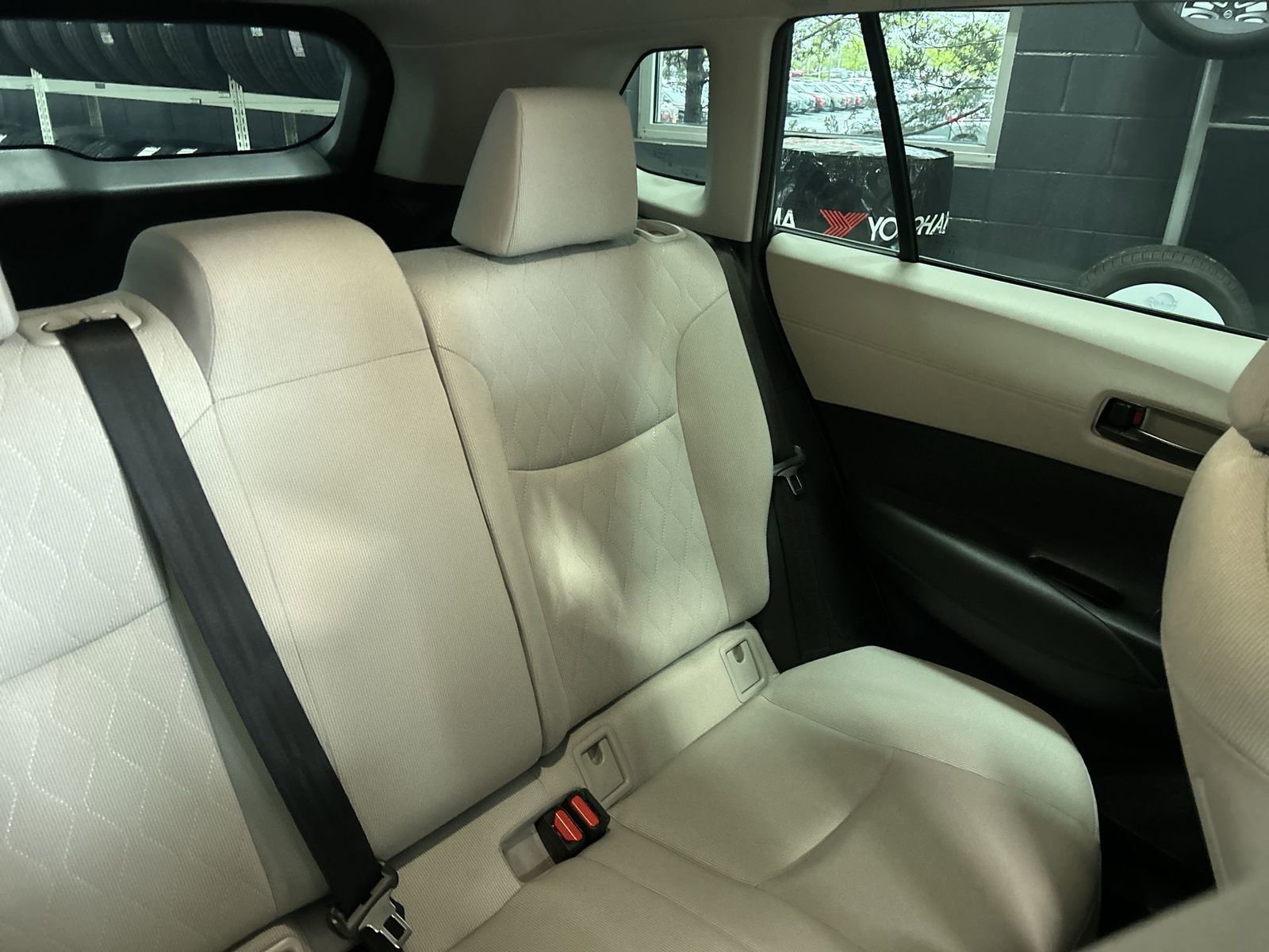 Used 2025 Toyota Corolla Cross L AWD/4WD image 6