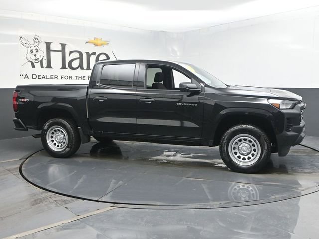 Used 2023 Chevrolet Colorado W/T image 1