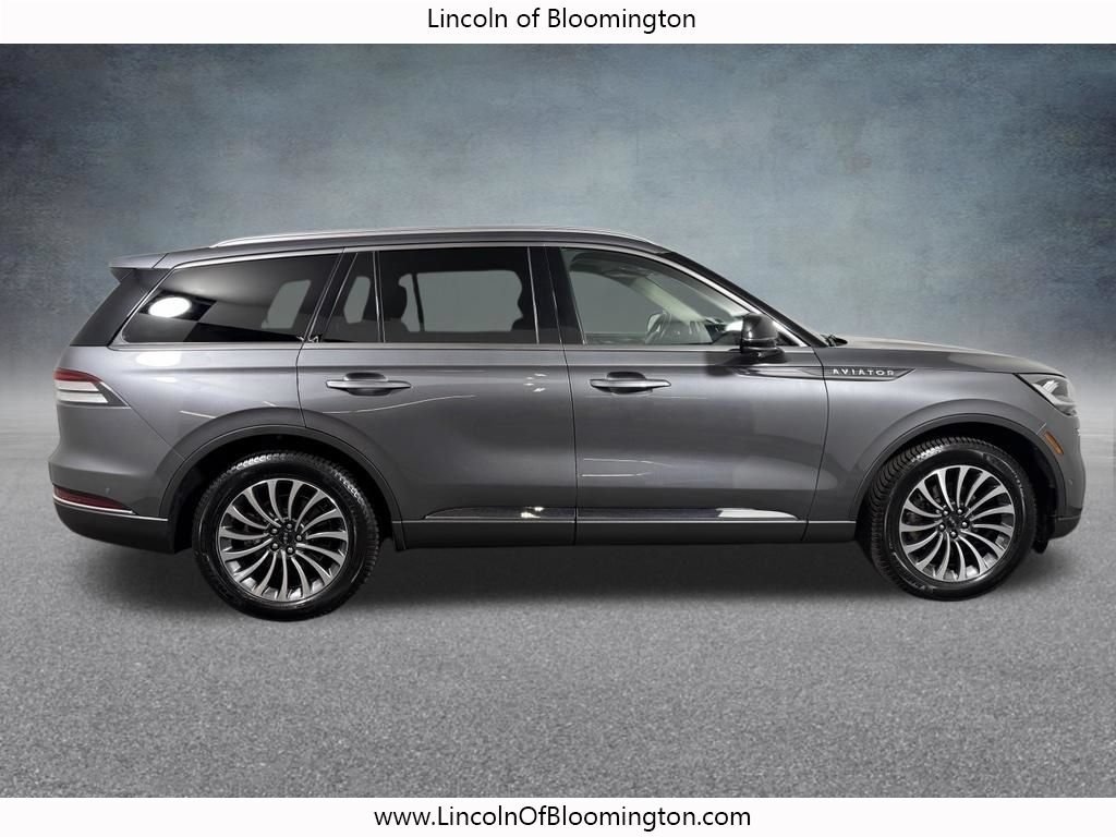 Used 2023 Lincoln Aviator Reserve w/ Elements Package Plus AWD/4WD image 7