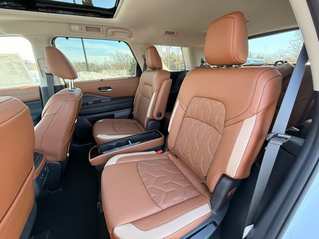 New 2026 Nissan Pathfinder Platinum AWD/4WD image 15