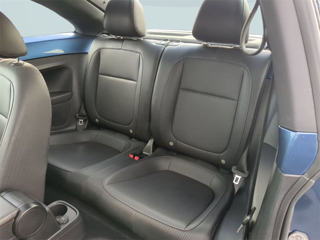 Used 2019 Volkswagen Beetle 2.0T SE image 22