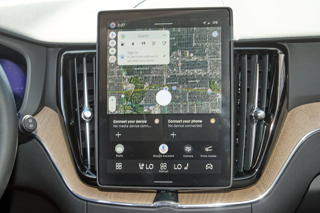 New 2026 Volvo XC60 T8 Plus w/ Climate Package image 26