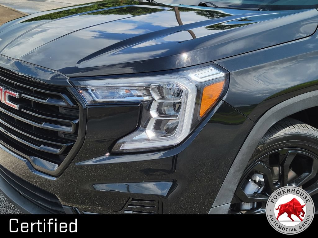 Used 2022 GMC Terrain SLE w/ Driver Convenience Package FWD image 10