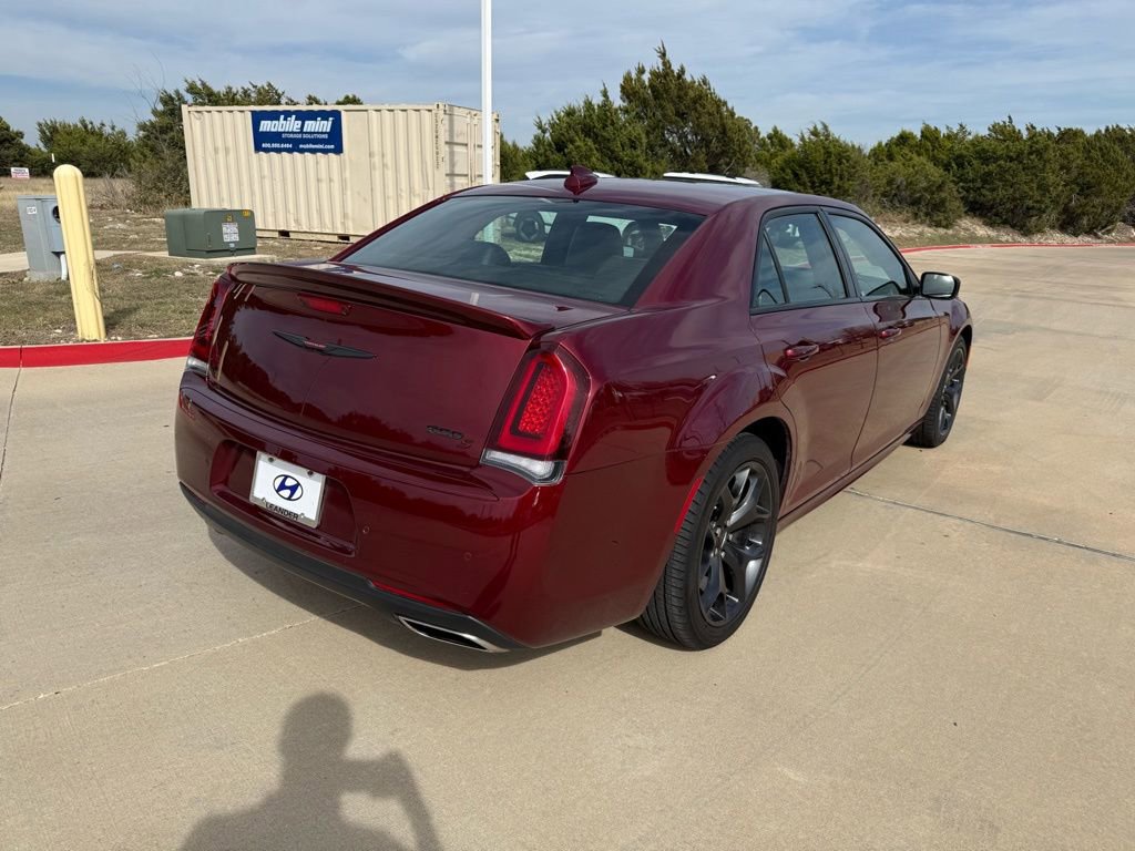 Used 2023 Chrysler 300 S w/ Comfort Group image 5