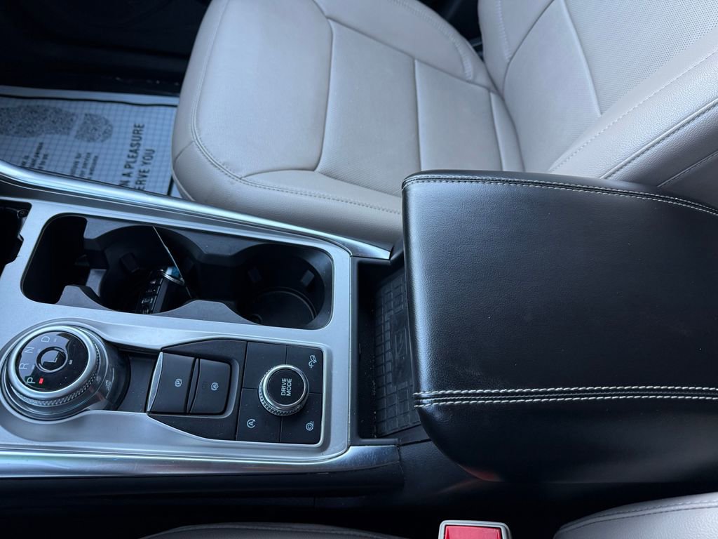 Used 2023 Ford Explorer Limited AWD/4WD image 34