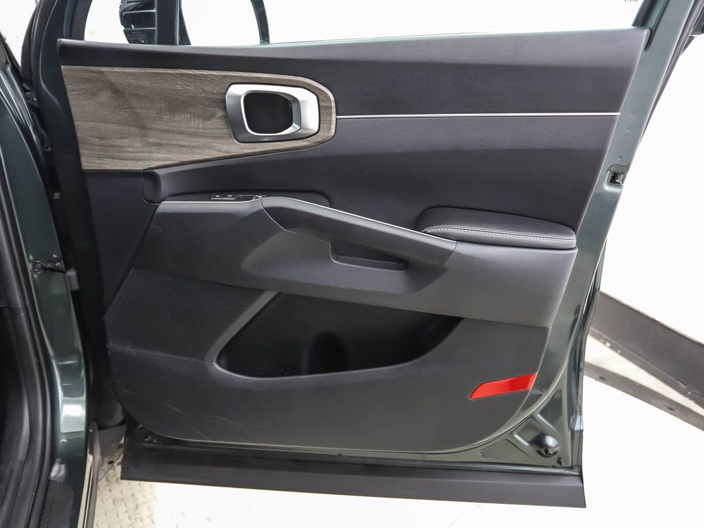 Used 2022 Kia Sorento X-Line EX image 32