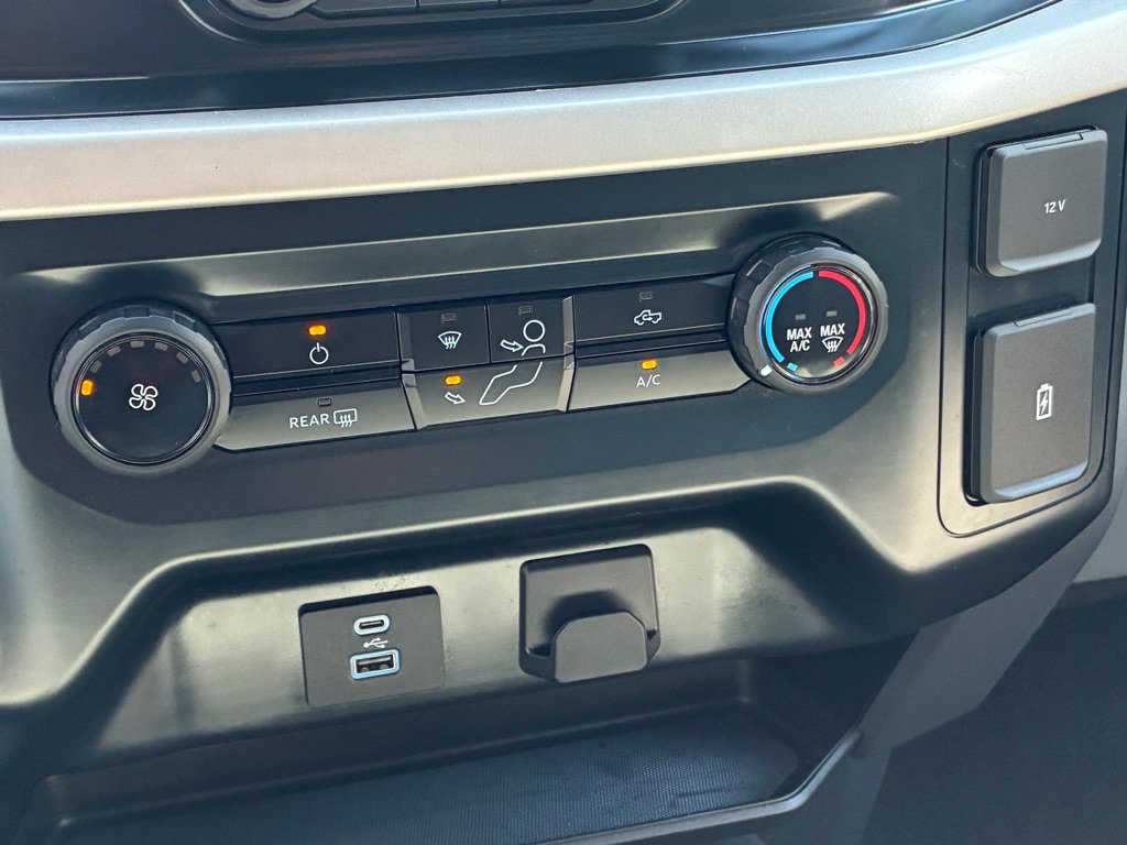 Used 2023 Ford F150 XLT AWD/4WD image 35
