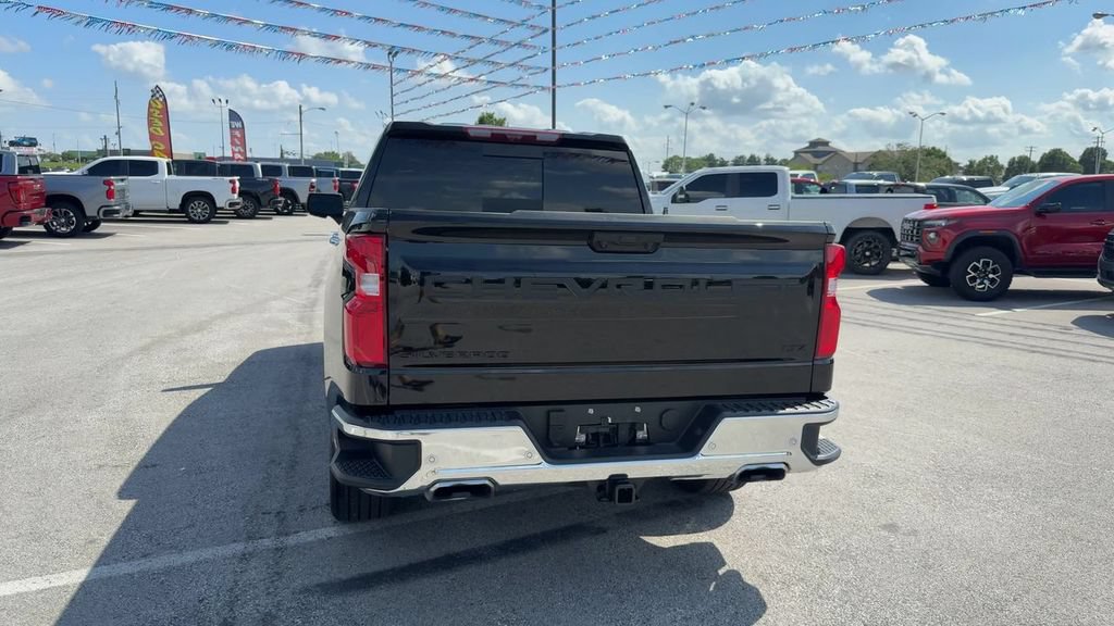 Used 2026 Chevrolet Silverado 1500 LTZ w/ LTZ Premium Package AWD/4WD image 5
