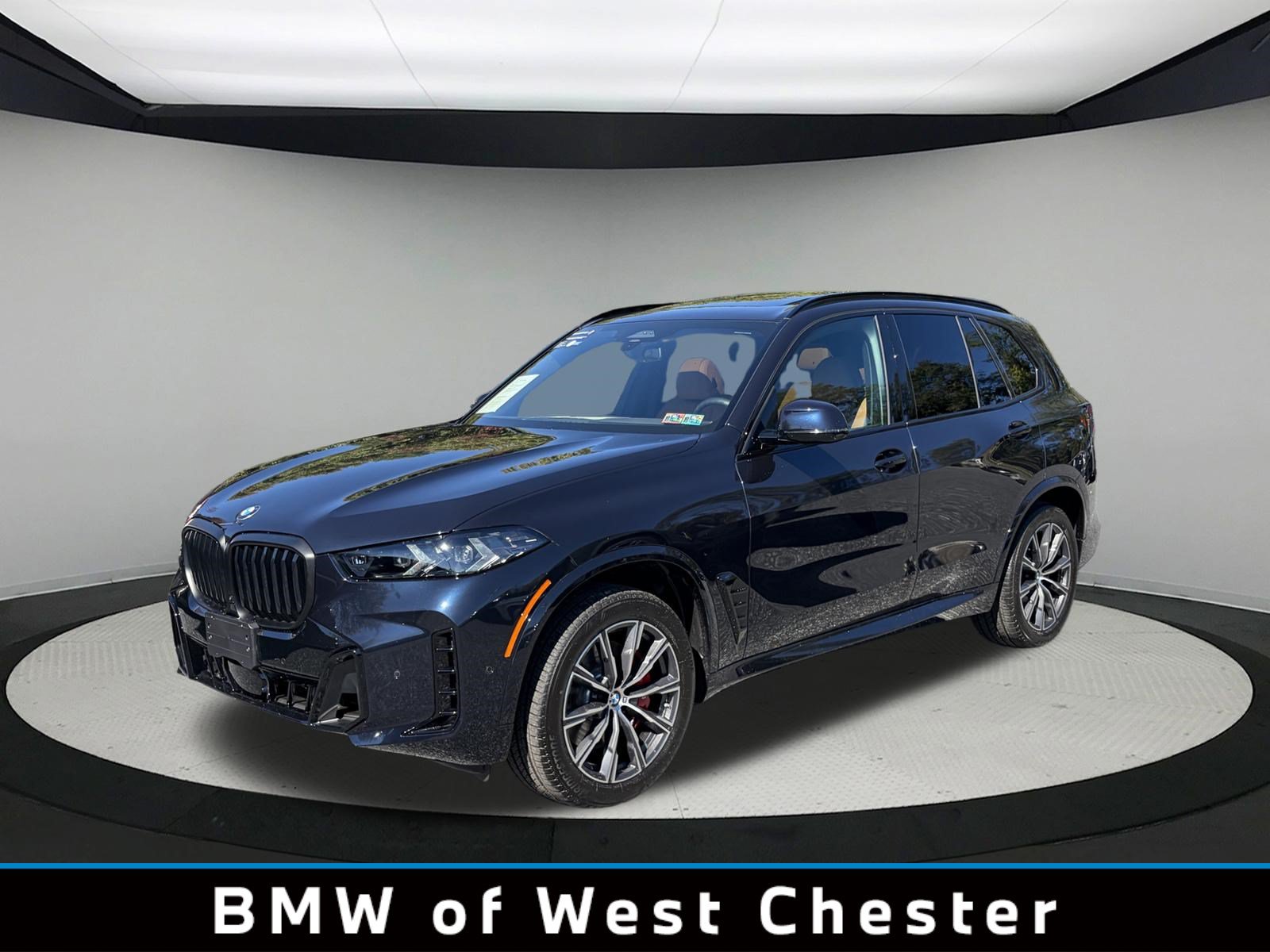 Certified 2026 BMW X5 xDrive40i w/ M Sport Package AWD/4WD image 1