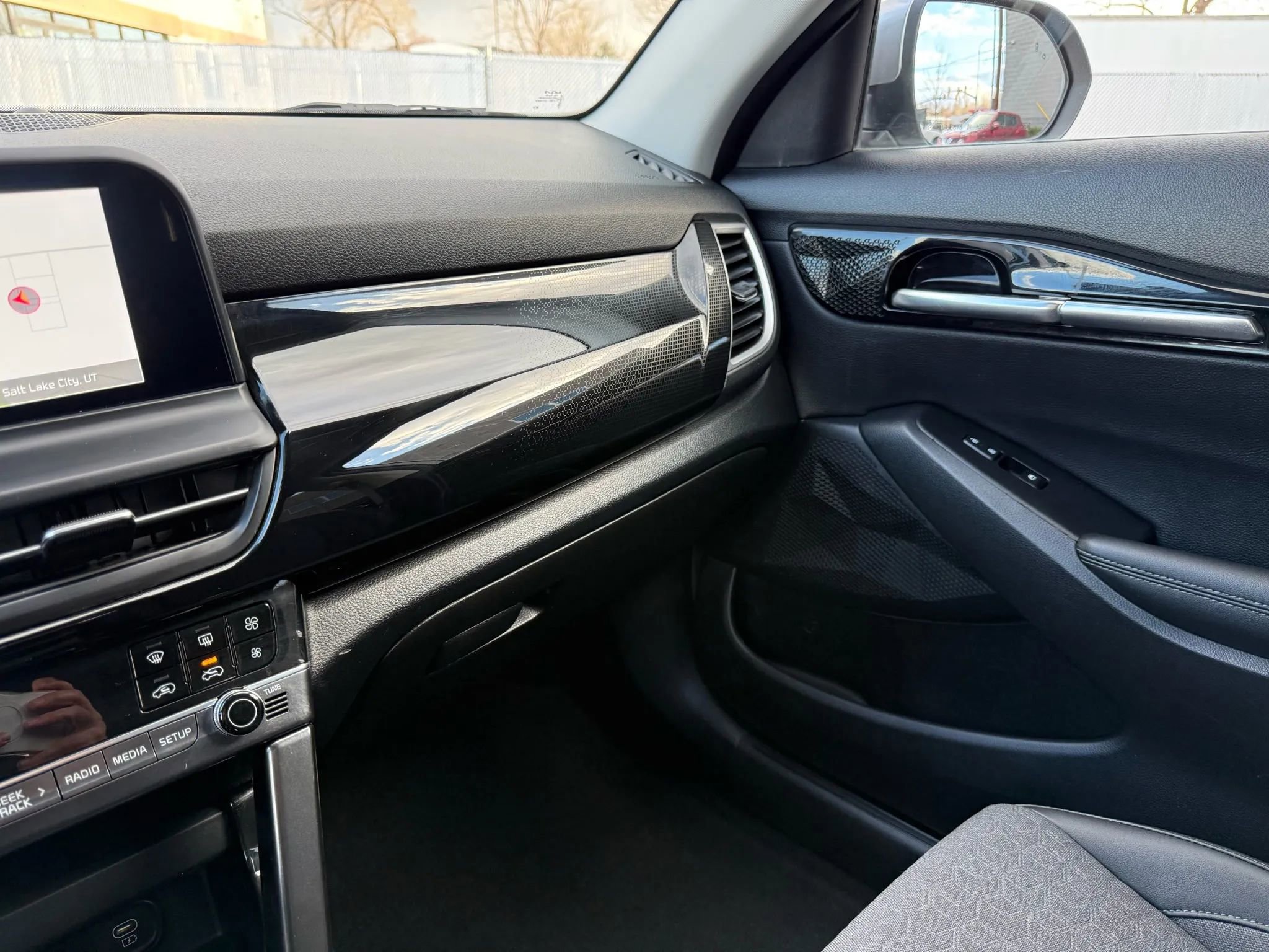 Used 2024 Kia Seltos X-Line image 19