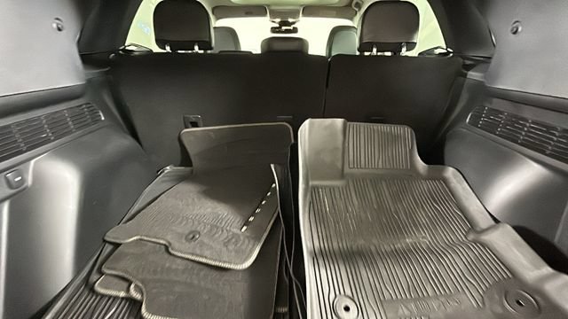 Used 2021 Ford Escape Titanium w/ Titanium Premium Package FWD image 28