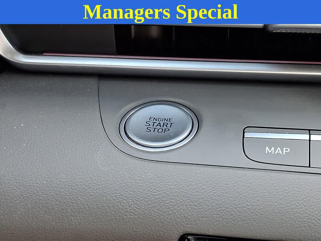 Used 2024 Hyundai Elantra SEL FWD image 21