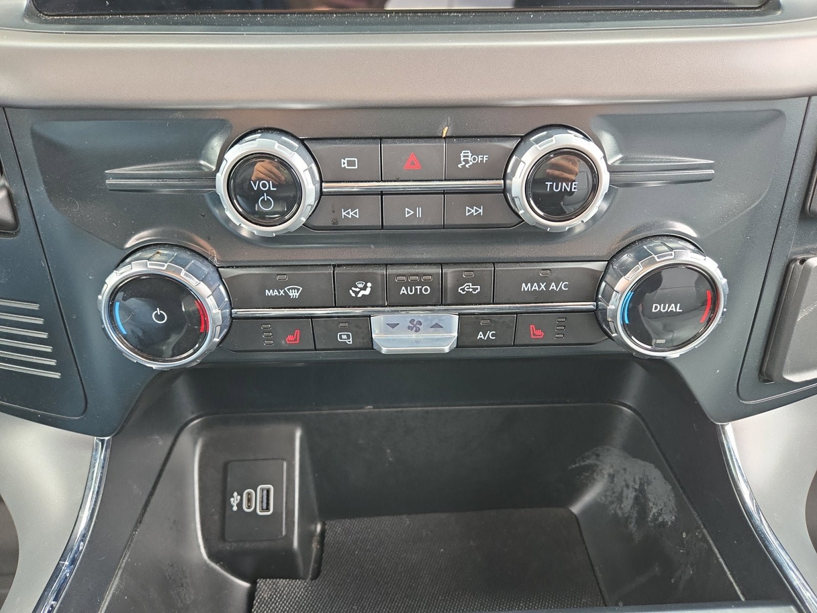 Certified 2025 Ford F150 Lightning Pro AWD/4WD image 20