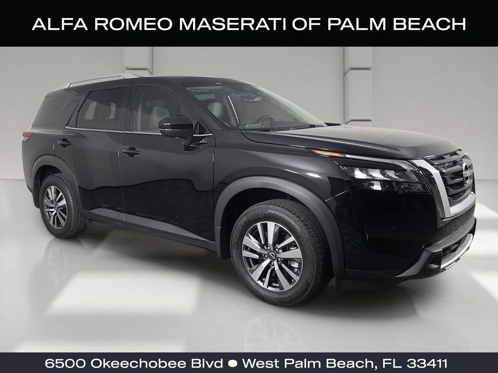 Used 2025 Nissan Pathfinder SL