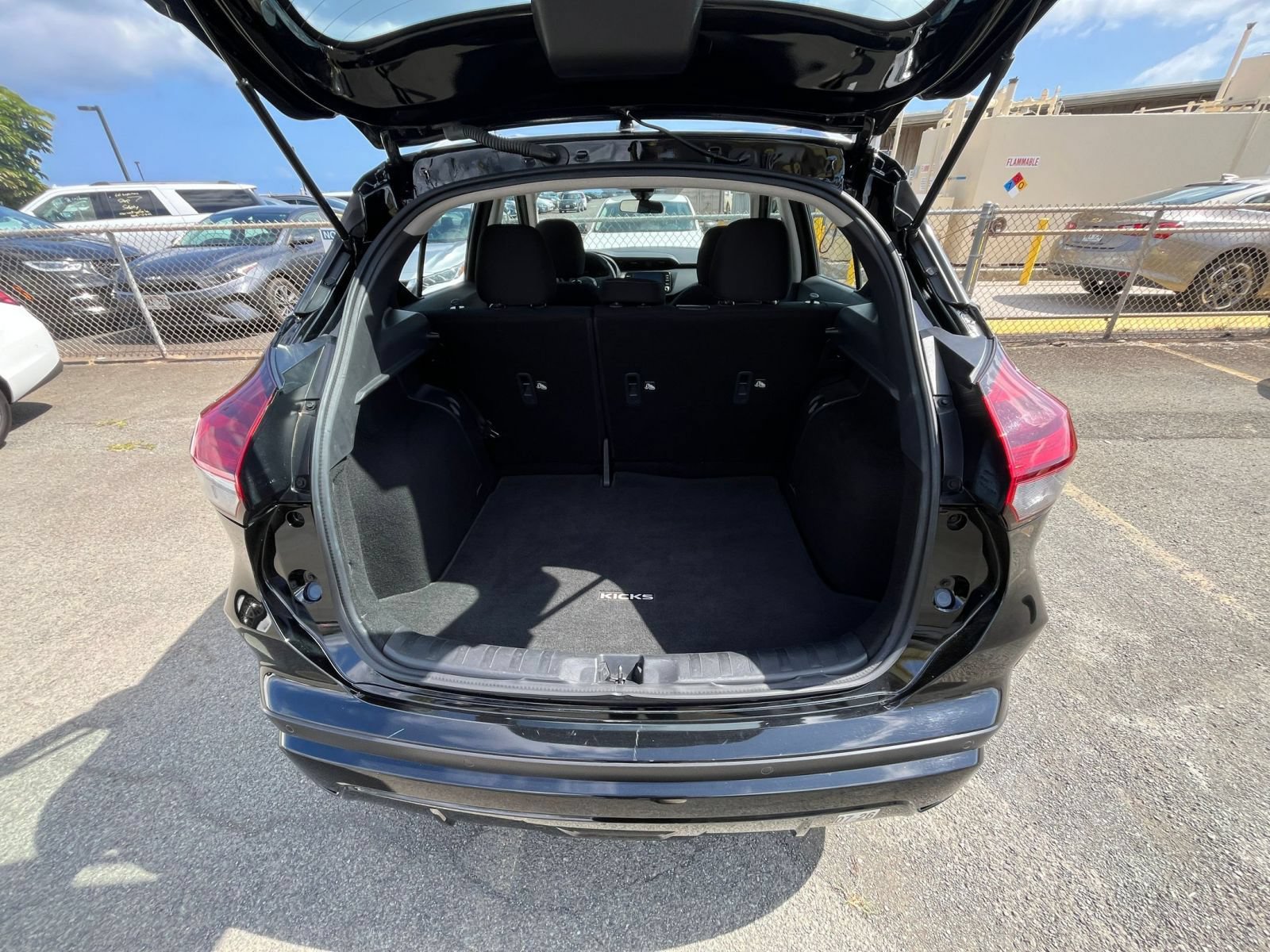 Used 2024 Nissan Kicks SV FWD image 25