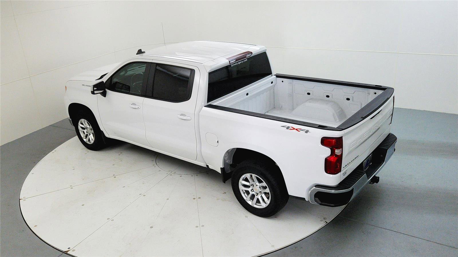 Used 2023 Chevrolet Silverado 1500 LT image 18