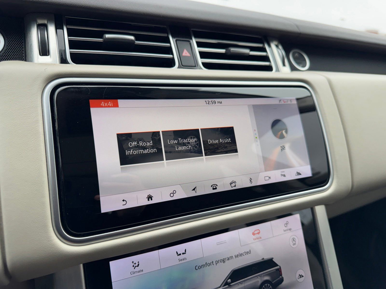 Used 2018 Land Rover Range Rover HSE image 27