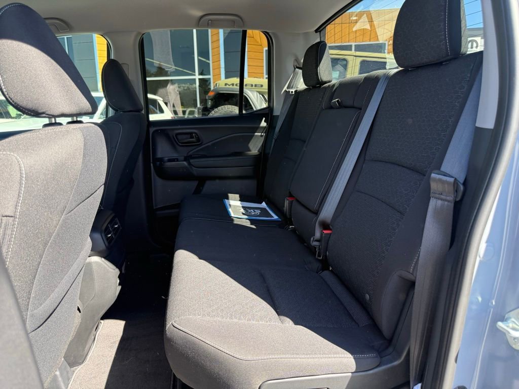 Used 2025 Honda Ridgeline Sport image 14