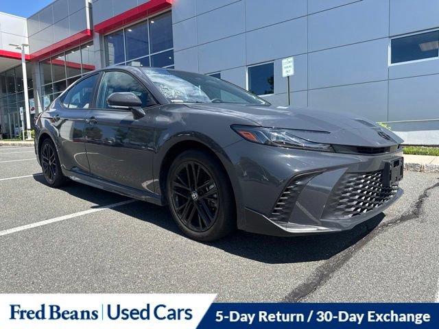 Used 2026 Toyota Camry SE w/ Multimedia Upgrade Package AWD/4WD image 2