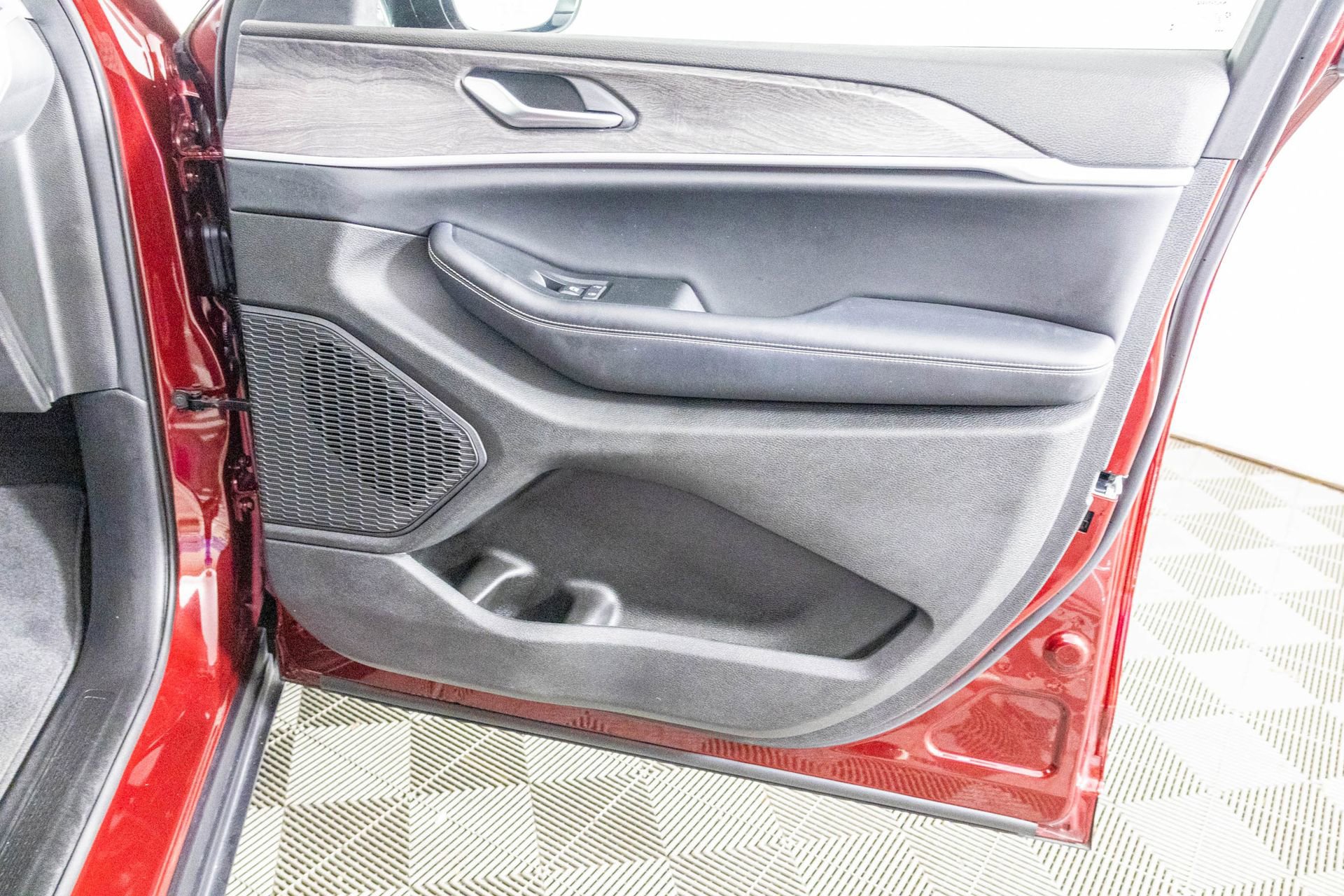 Used 2023 Jeep Grand Cherokee L Limited image 40