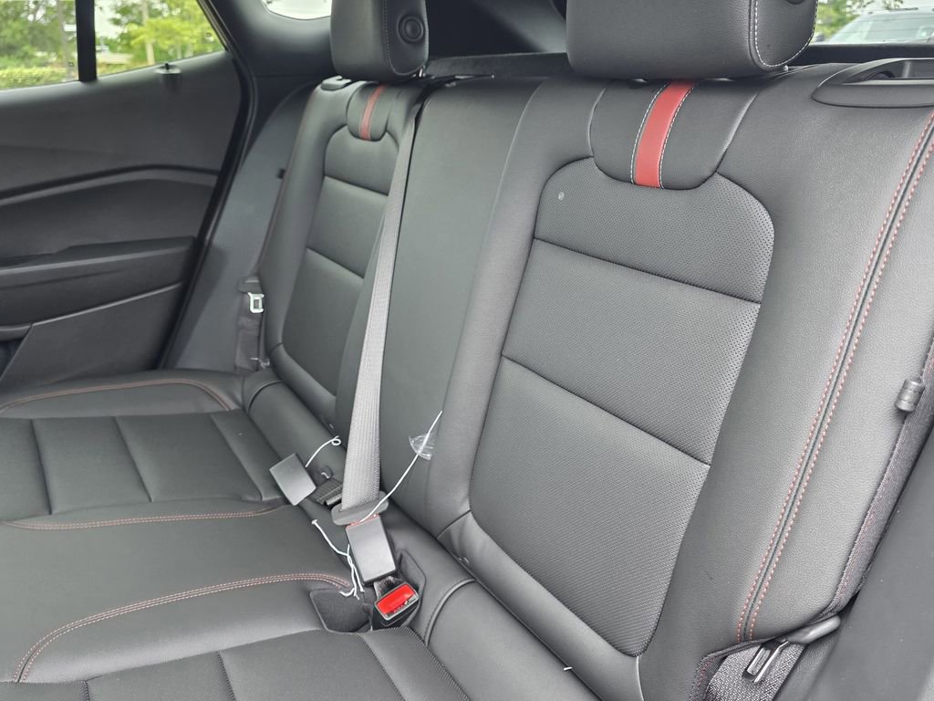 New 2026 Chevrolet Trax RS w/ Sunroof Package FWD image 31