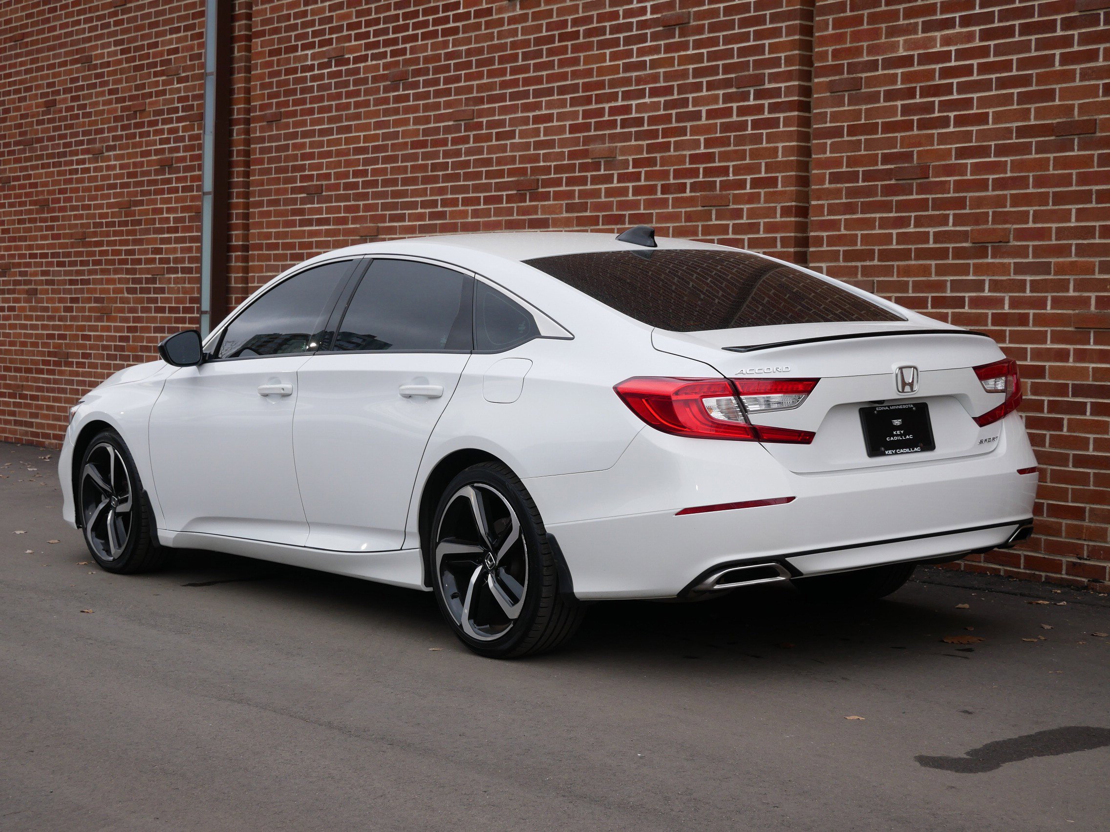 Used 2022 Honda Accord Sport image 3