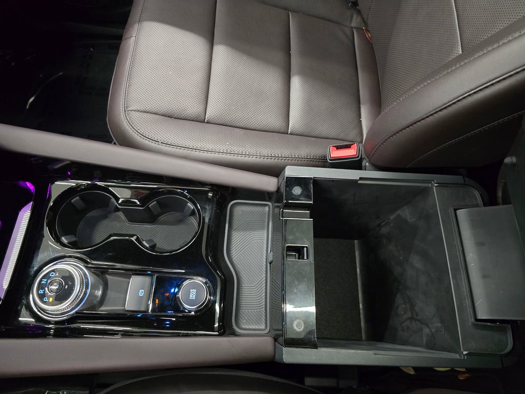 Used 2025 Ford Explorer Platinum w/ LUX Leather Package image 27