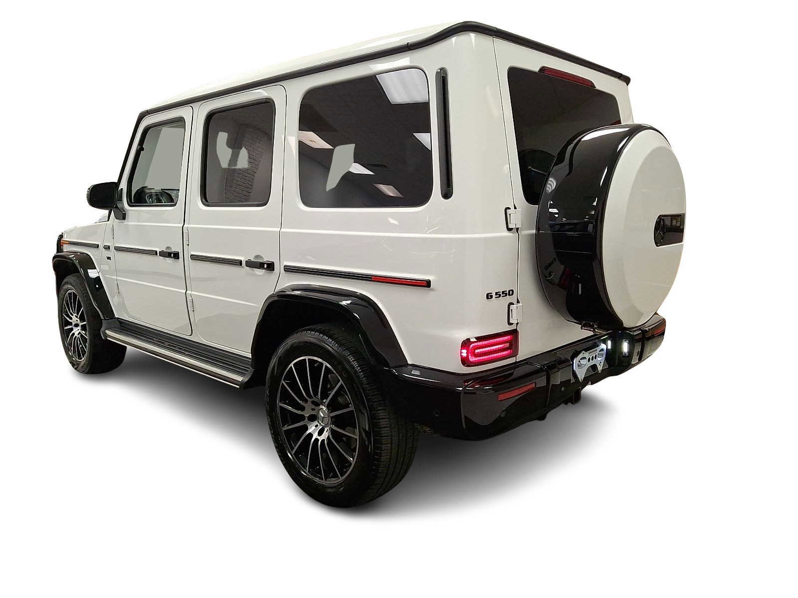 Used 2023 Mercedes-Benz G 550 image 4