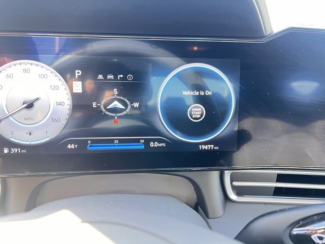 Used 2025 Hyundai Elantra SEL image 7