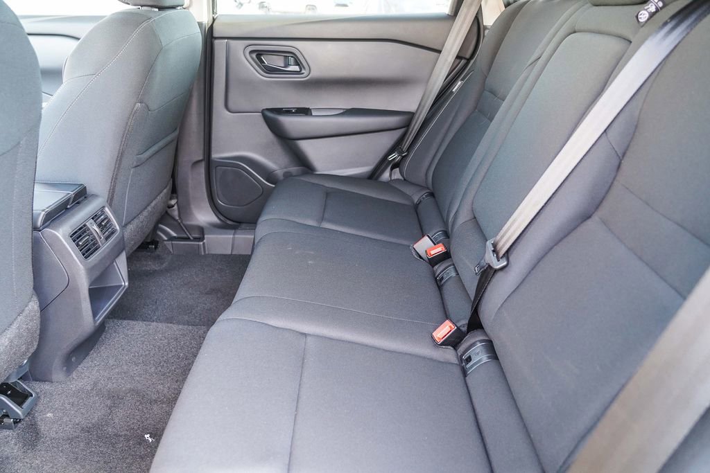 New 2025 Nissan Rogue S image 21