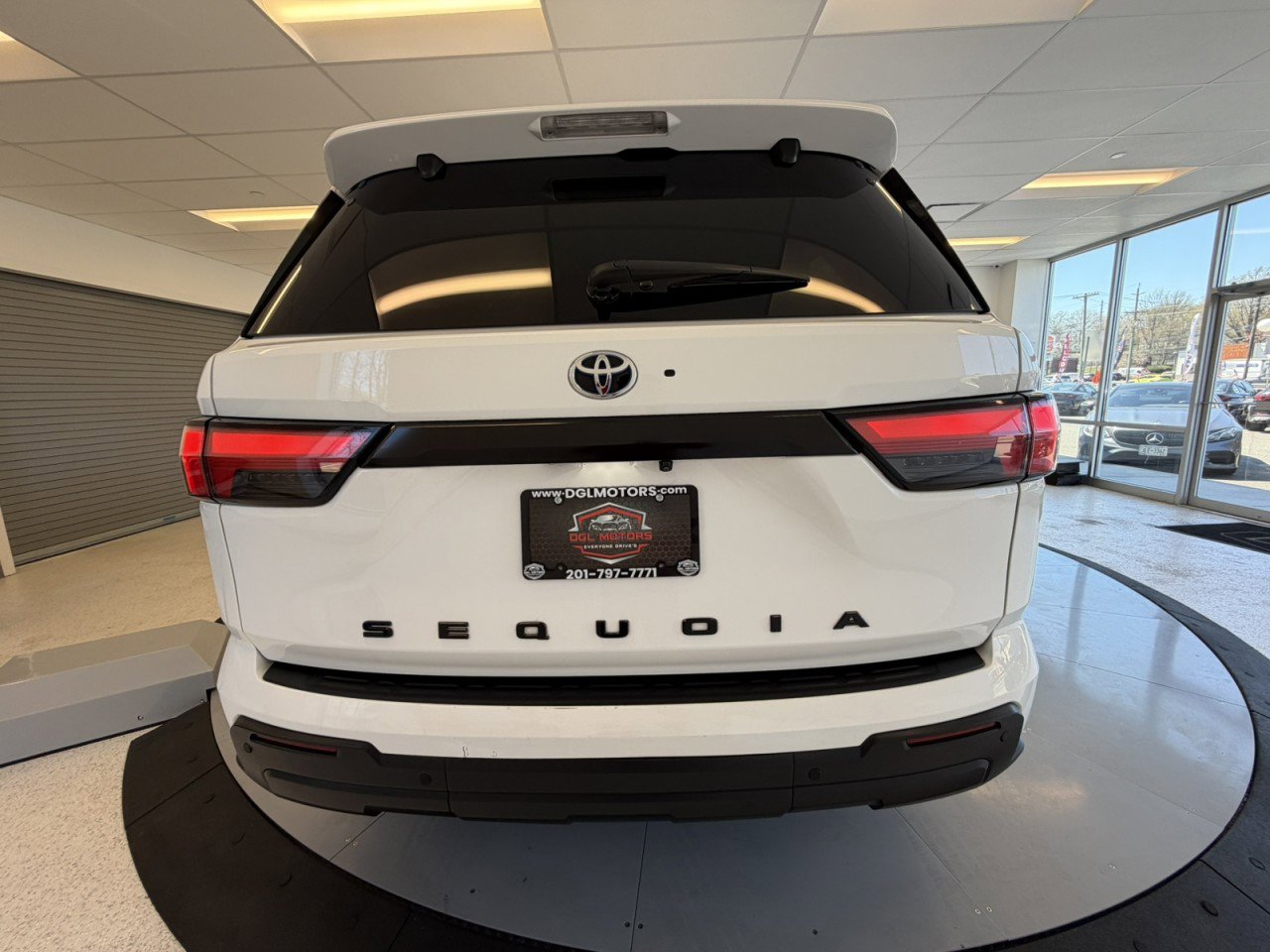 Used 2023 Toyota Sequoia SR5 w/ SR5 Premium Package image 6