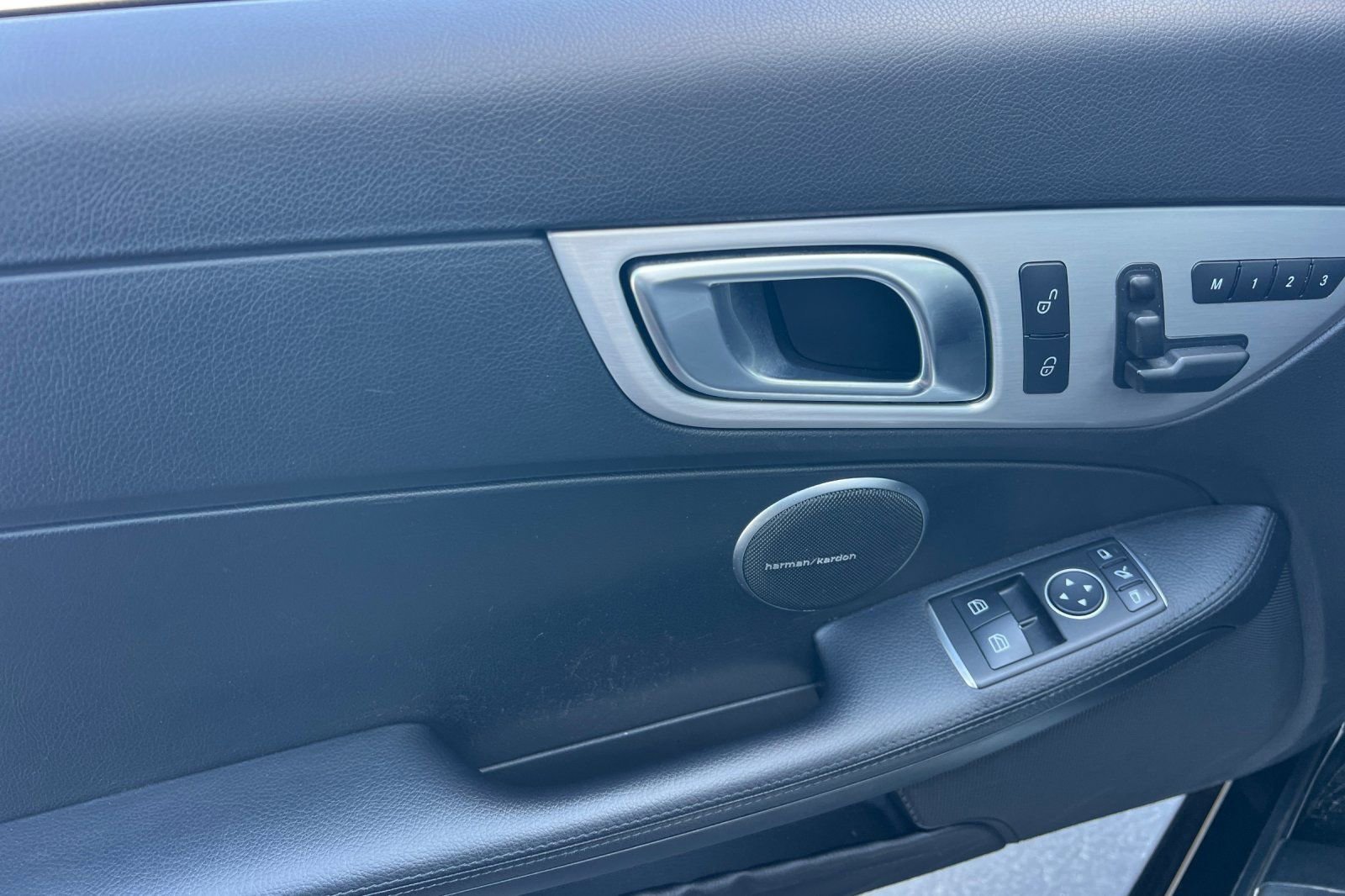 Used 2015 Mercedes-Benz SLK 250 image 12