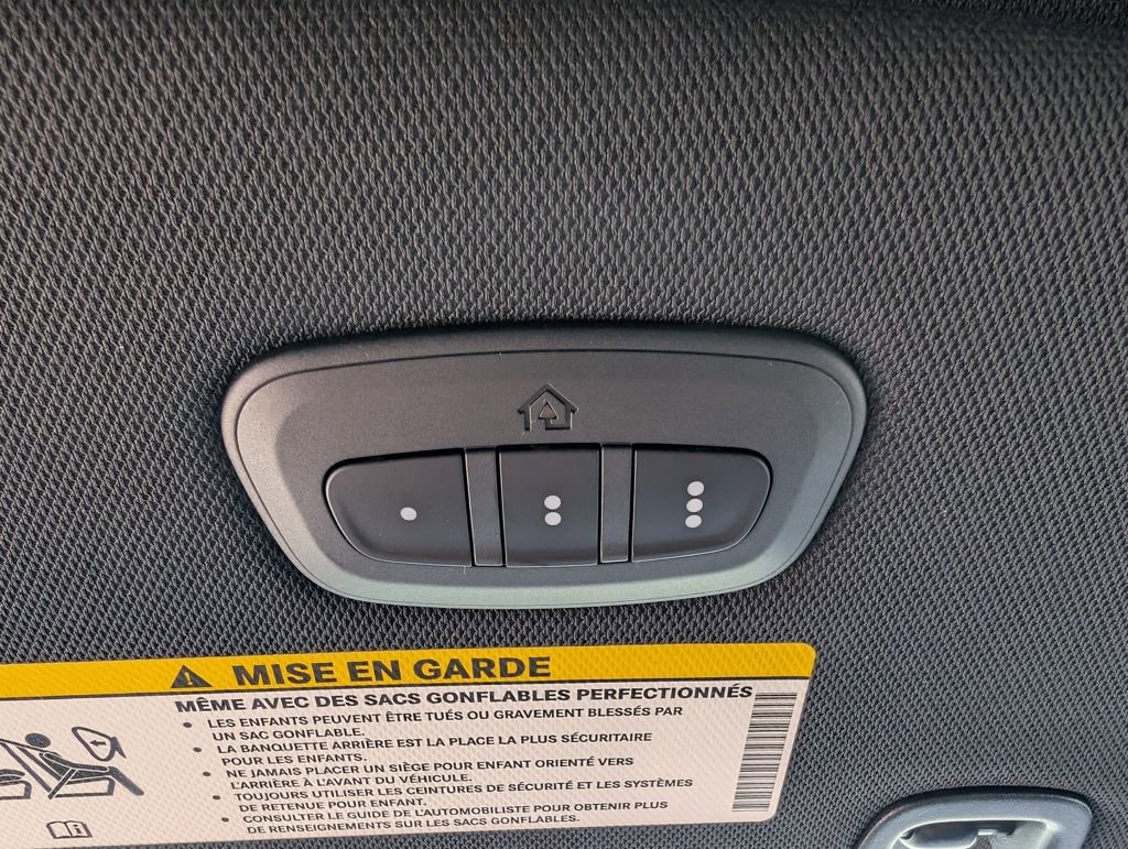 New 2026 Chrysler Pacifica Select image 36