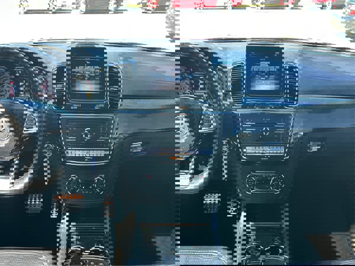 Used 2019 Mercedes-Benz GLS 63 AMG 4MATIC w/ AMG Night Styling Package image 19