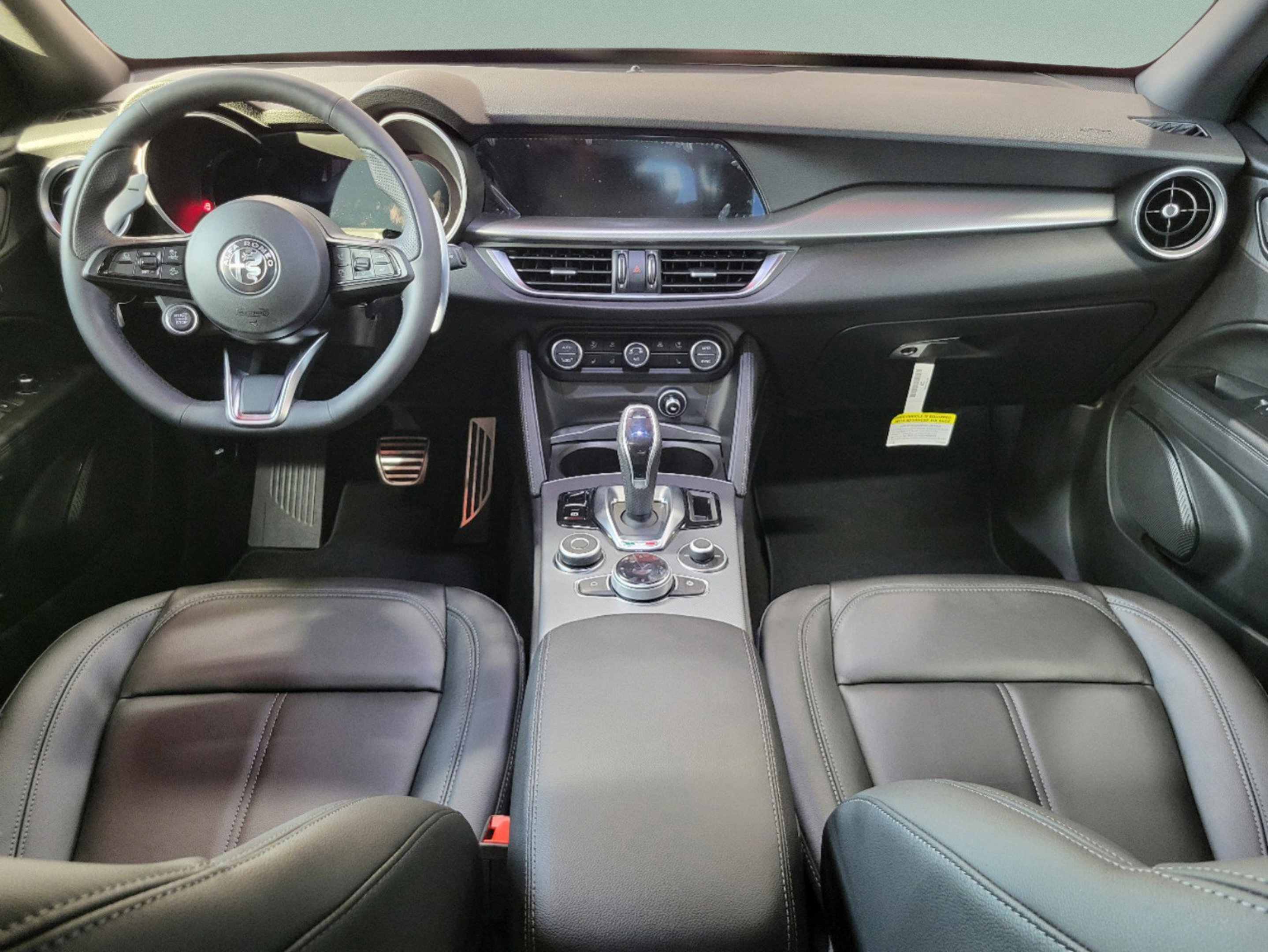 New 2025 Alfa Romeo Stelvio Sprint AWD/4WD image 14
