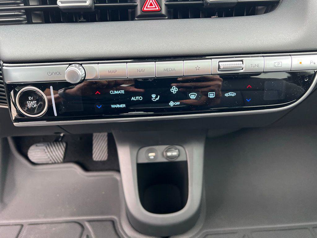 New 2024 Hyundai Ioniq 5 Limited AWD/4WD image 23