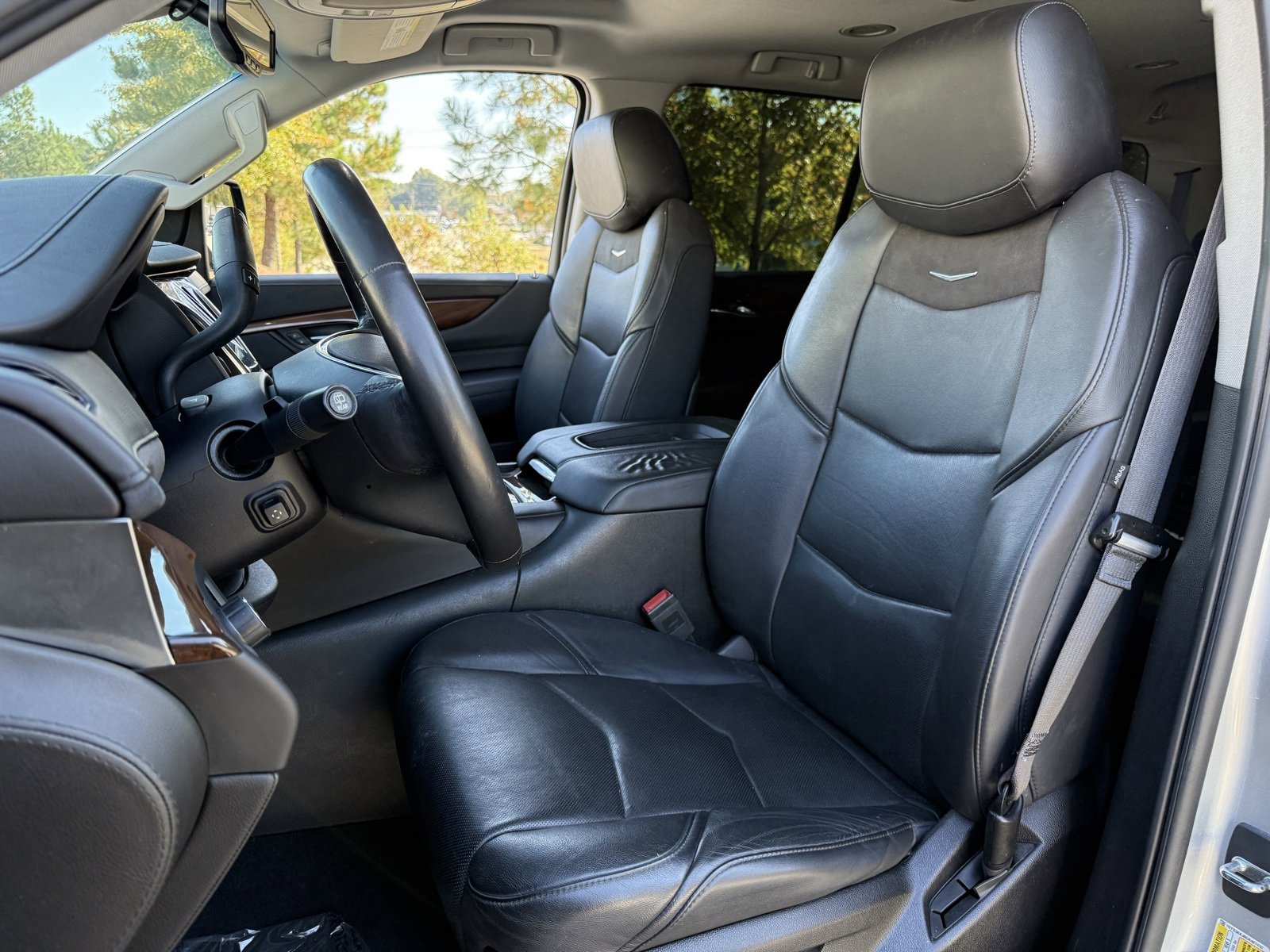 Used 2016 Cadillac Escalade 2WD image 35