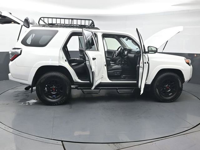 Certified 2021 Toyota 4Runner Venture w/ Moonroof Package AWD/4WD image 52
