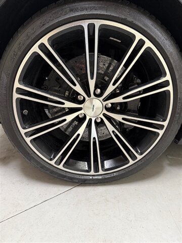Used 2012 Aston Martin Virage Volante RWD image 40