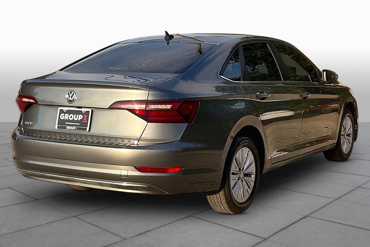 Used 2020 Volkswagen Jetta S w/ Driver Assistance Package FWD image 13