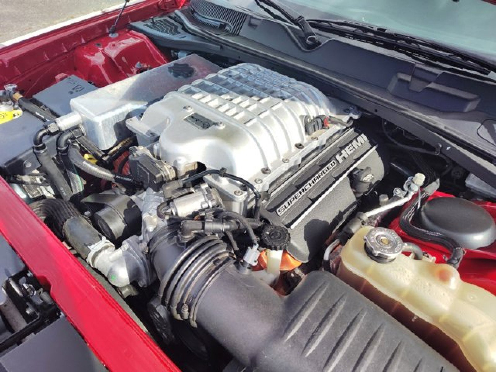 Used 2017 Dodge Challenger SRT Hellcat image 9