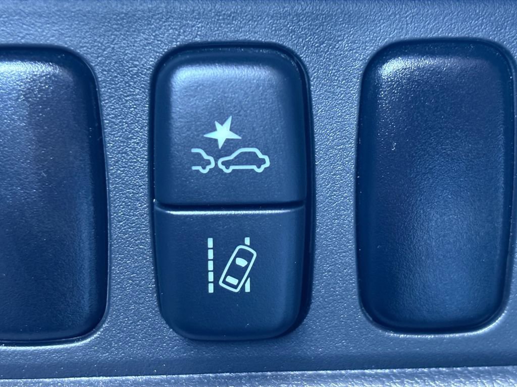 Used 2024 Mitsubishi Outlander Sport ES image 3