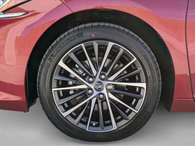 New 2025 Lexus ES 350 w/ Premium Package image 9