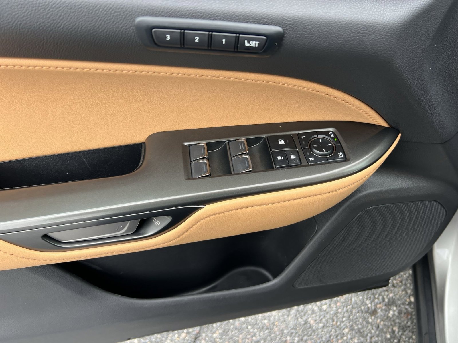 Used 2023 Lexus NX 350 AWD image 15