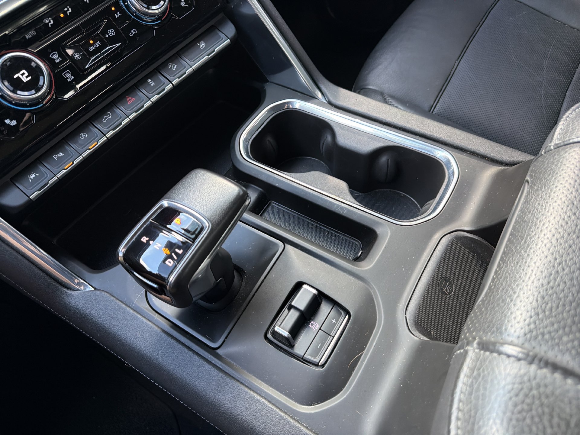 Used 2022 GMC Sierra 1500 Denali AWD/4WD image 33